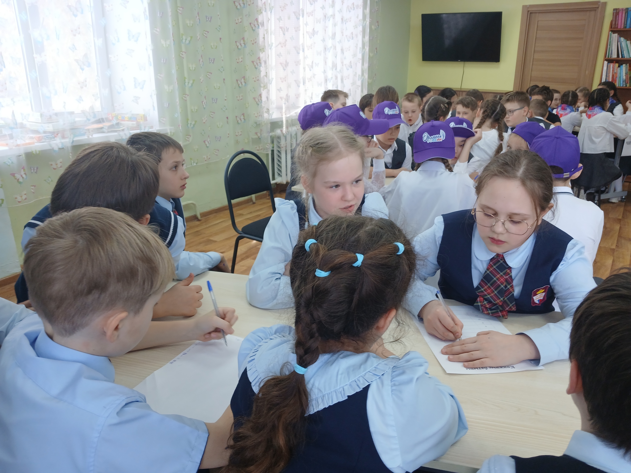 Знатоки творчества А.Волкова покоряют БиблиоОлимп